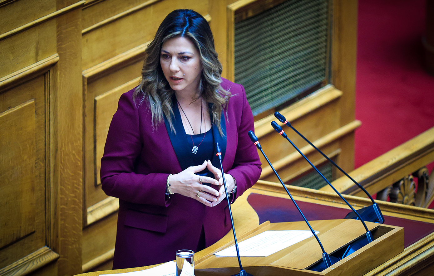 Ζαχαράκη: «Δεν υπάρχει καμία παρέμβαση στα εσωτερικά της εκκλησίας – Αίτημα προήλθε από το Οικουμενικό Πατριαρχείο»