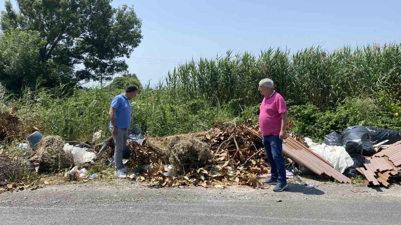 Μήνυση από τον Δήμο Κατερίνης – Φορτηγό “συνελήφθη” να ξεφορτώνει παράνομα σκουπίδια