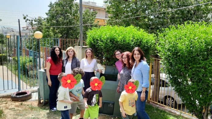 Δήμος Αιγάλεω: Μαθητές και εκπαιδευτικοί μαθαίνουν να κομποστοποιούν