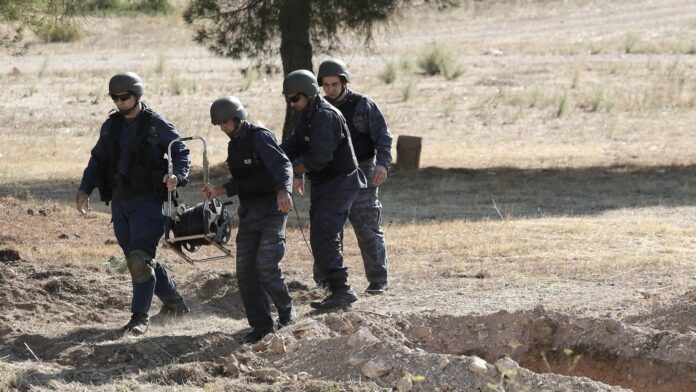 Συναγερμός στο Κουρτέσι Ηλείας: Αγρότης ανακάλυψε επικίνδυνο πολεμικό βλήμα – Κινητοποίηση στις Αρχές