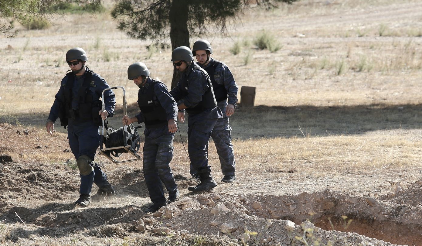 Συναγερμός στο Κουρτέσι Ηλείας: Αγρότης ανακάλυψε επικίνδυνο πολεμικό βλήμα – Κινητοποίηση στις Αρχές