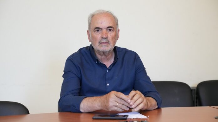 Πρώην δήμαρχος Χίου: Κινητοποιήθηκαν οι εθελοντές και δεν κατάφερε να συντονιστεί το κράτος
