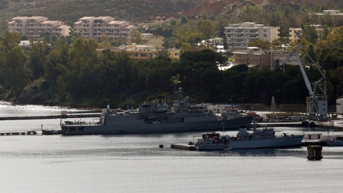 Χιλιάδες φωτογραφίες τράβηξε στη Σούδα ο 26χρονος Αζέρος – Είχε ζητήσει δωμάτιο με θέα το στρατιωτικό λιμάνι