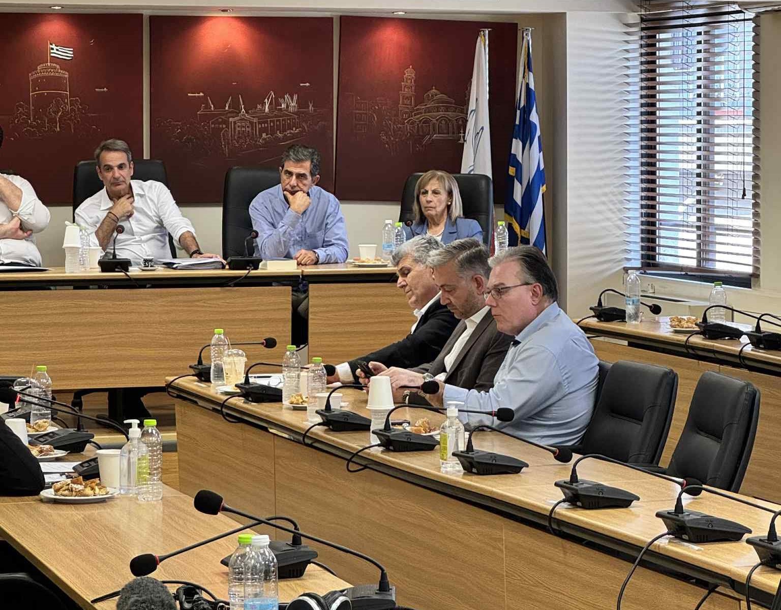 Δυναμικές τοποθετήσεις του Δημάρχου Χαλκηδόνος στη σύσκεψη με τον Πρωθυπουργό