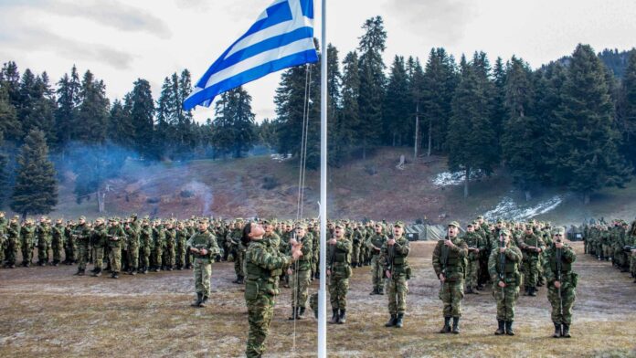 Αναβάθμιση δεξιοτήτων και μέλλοντος για υπαξιωματικούς και ΕΠΟΠ εξασφαλίζει το υπουργείο Εθνικής Άμυνας