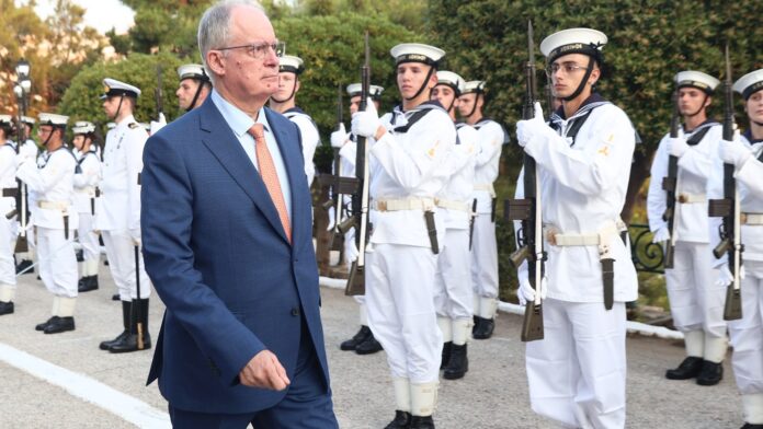 Ο Κωνσταντίνος Τασούλας τίμησε την ιστορική 52η επέτειο του Κινήματος του Ναυτικού στη Σχολή Ναυτικών Δοκίμων