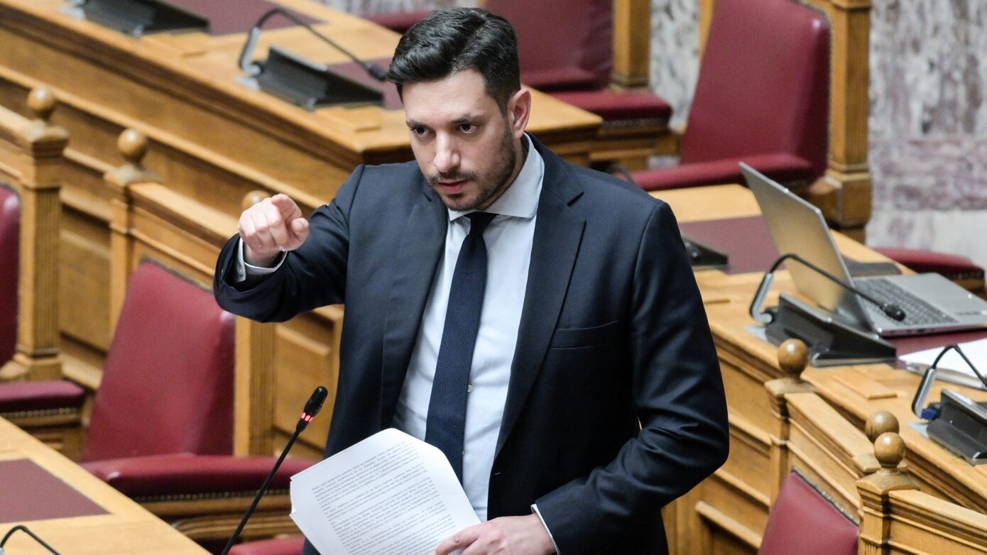Νομοθετικές ανατροπές από τον Κωνσταντίνο Κυρανάκη για ταξί, τροχόσπιτα και κυρώσεις στο νομοσχέδιο του νέου ΚΟΚ