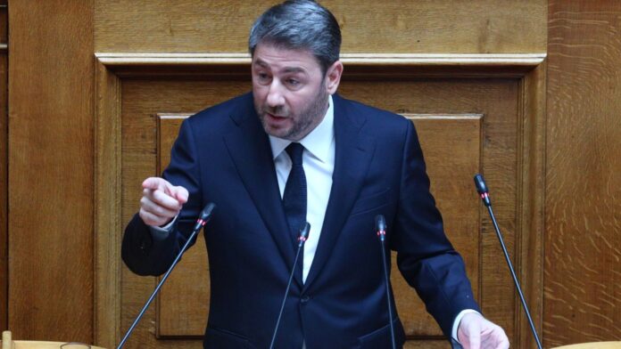 Ανδρουλάκης για Μέση Ανατολή: Επιβάλλεται η κυβέρνηση να υποστηρίξει πρωτοβουλίες που στοχεύουν στην αποκλιμάκωση