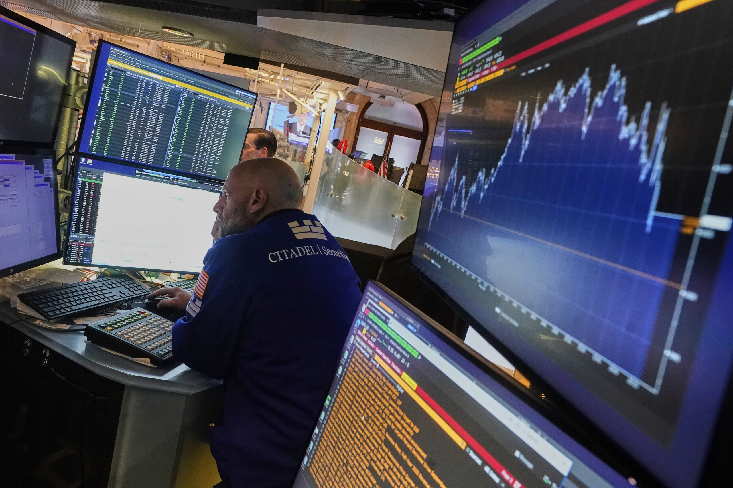 Βουτιά στη Wall Street λόγω ανησυχιών για εμπλοκή των ΗΠΑ στην κρίση Ισραήλ-Ιράν