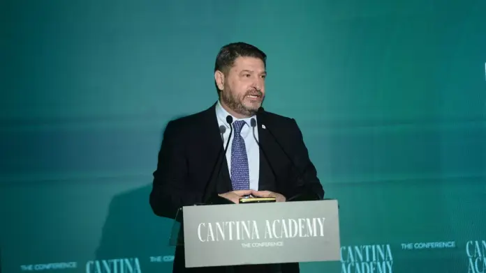 Χαρδαλιάς στο 2ο Cantina Academy: Η Αττική δεν καταναλώνει απλώς, αλλά δημιουργεί – Ενισχύουμε αγρότες και παραγωγούς