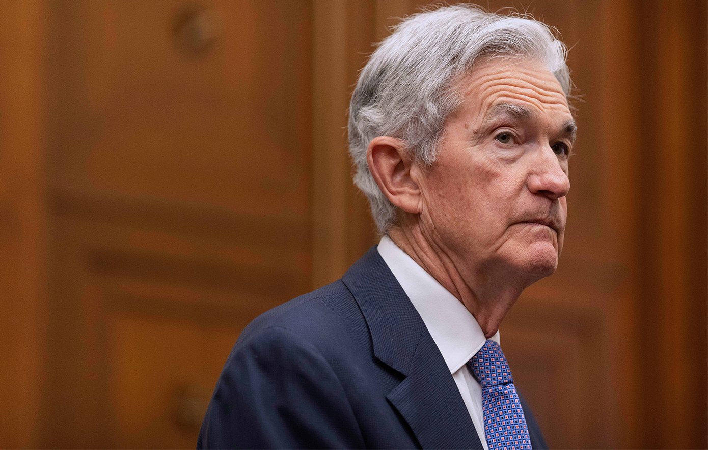 Εντείνονται οι φήμες για πρόωρη ανακοίνωση του επόμενου προέδρου της Fed από τον Τραμπ – Κατρακύλα σημειώνει το δολάριο