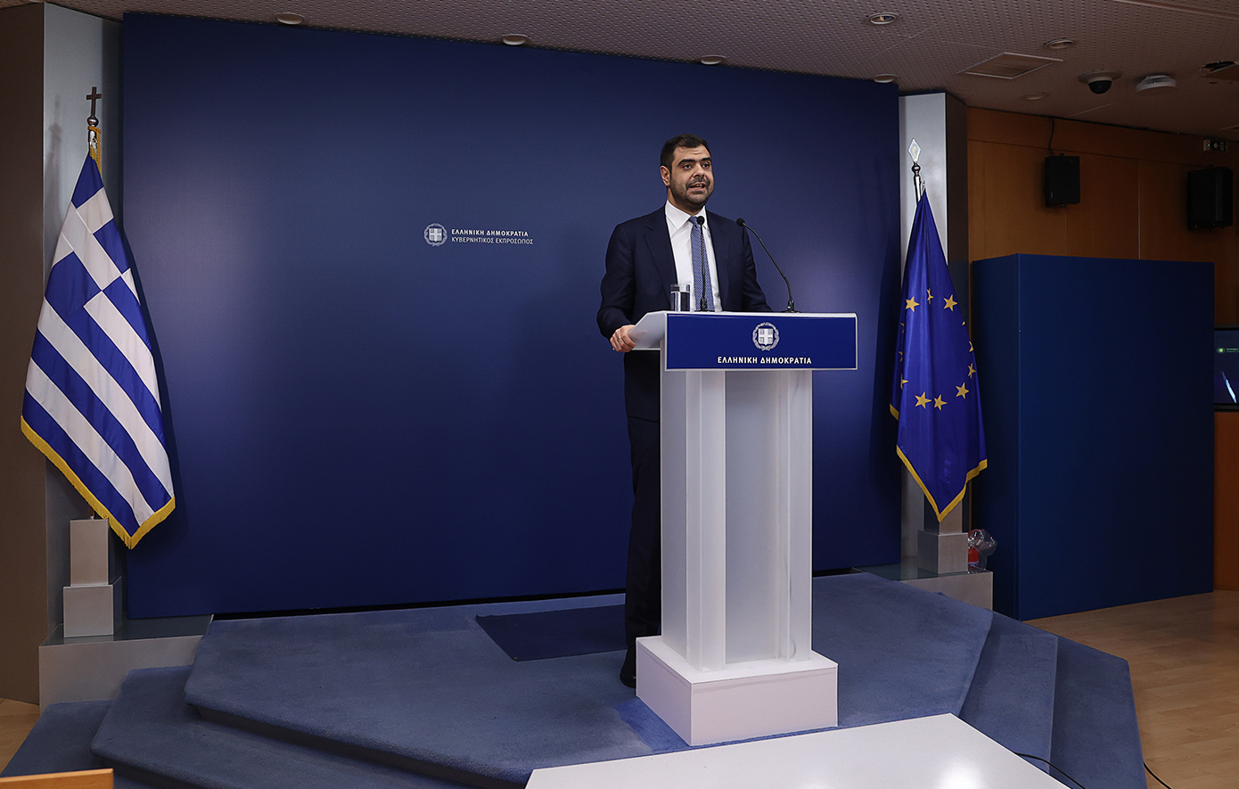 Live η οργισμένη τοποθέτηση Μαρινάκη μετά το χάος στο ΣΕΦ