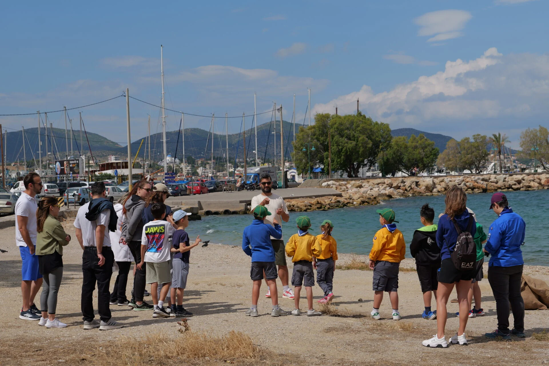 Δήμος Περάματος: Καθαρισμός της παραλίας με πρωτοβουλία της Piraeus Container Terminal – Έδωσε το παρόν ο Γιάννης Λαγουδάκος