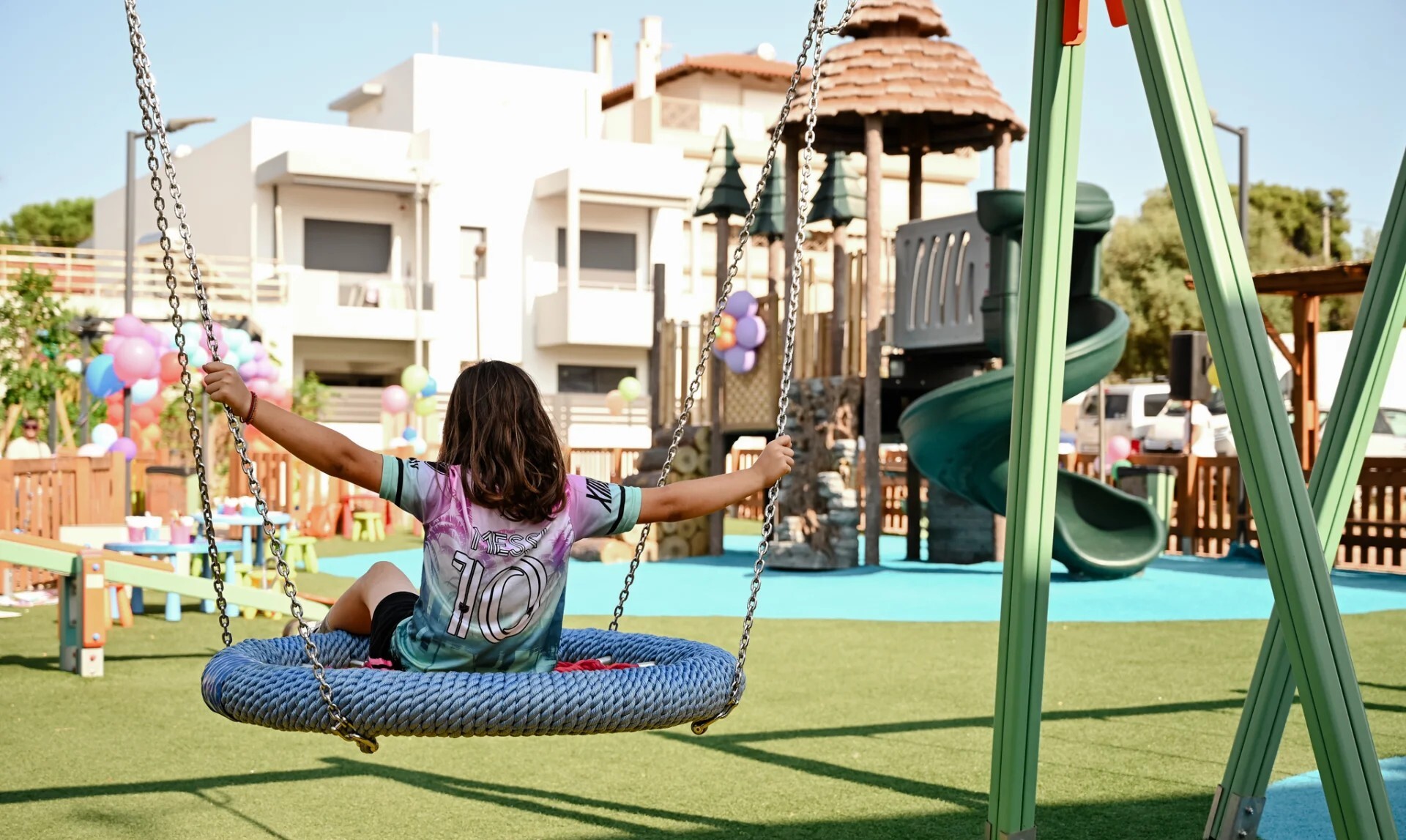 Δ.Αγ.Παρασκευής: Εγκαινιάστηκε η νέα παιδική χαρά και το εντυπωσιακό ΔΕΗ Mini Park-πάρκο τσέπης