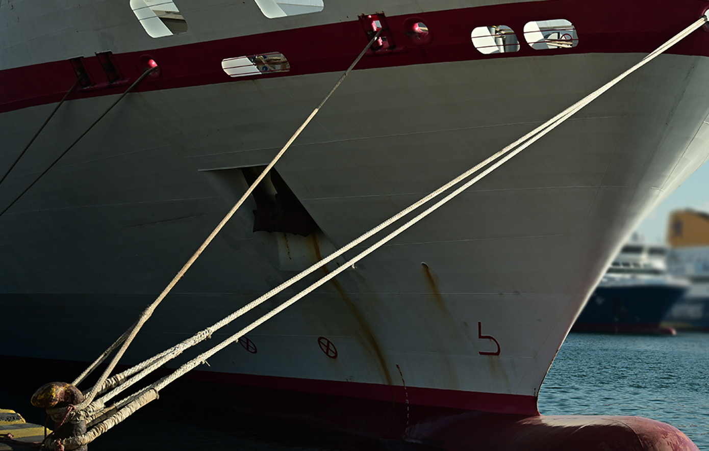 Παραμένουν δεμένα τα πλοία σε Πειραιά, Ραφήνα και Λαύριο λόγω ισχυρών ανέμων – Ποιες περιοχές βρίσκονται στο κόκκινο για εκδήλωση φωτιάς