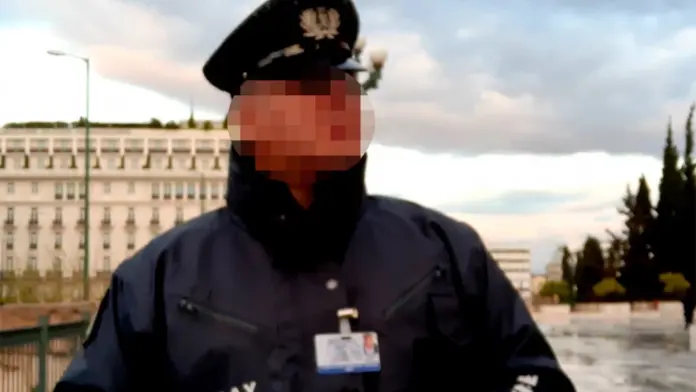 Αστυνομικός της Βουλής: «Δεν έχει βλάψει τα παιδιά του, θα τα διεκδικήσει όταν αθωωθεί» υποστηρίζει ο συνήγορός του