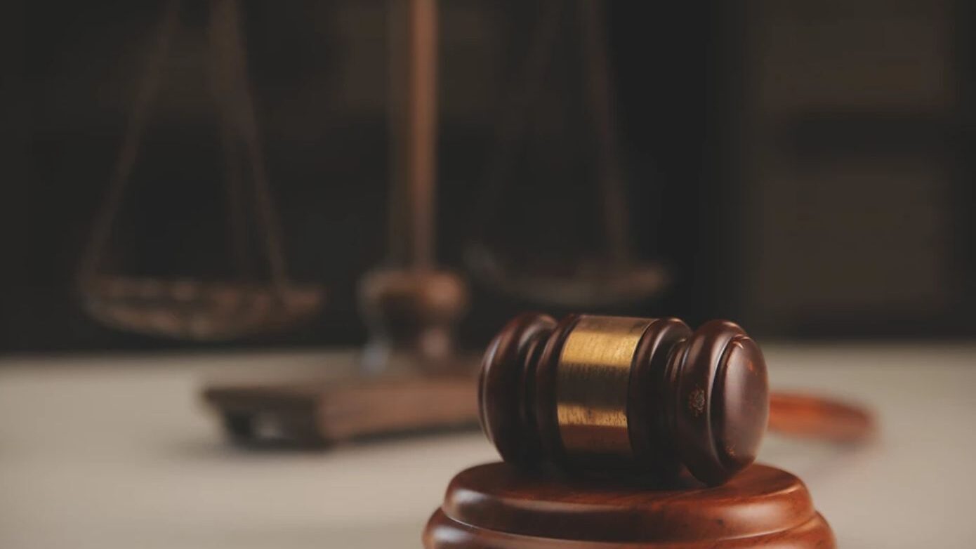 Καταδίκη εννέα ατόμων για αλλεπάλληλους τραυματισμούς 21χρονου σε δομή παιδιών με αναπηρία στη Θεσσαλονίκη