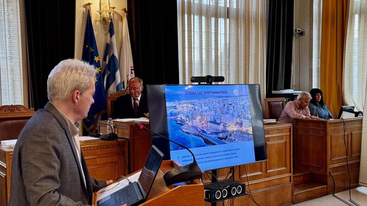 Ο Αλέξης Καλοκαιρινός για την παραχώρηση των Ενετικών Τειχών: «Kαλή στιγμή, μεγάλη ευθύνη»
