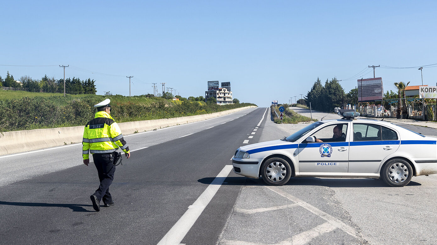 Κλειστή η Εγνατία Οδός προς Θεσσαλονίκη: Φορτηγό ανατράπηκε στο τούνελ της Ασπροβάλτας