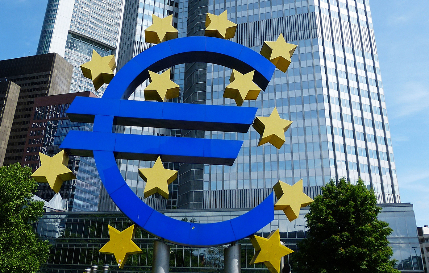 Σε καλό δρόμο η ΕΚΤ για να επιτύχει τον στόχο του 2% για τον πληθωρισμό, δηλώνει ο αντιπρόεδρος ντε Γκίντος