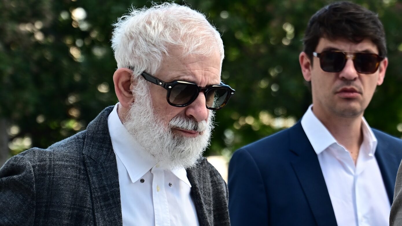 Ένταση στη δίκη Φιλιππίδη με Μπιμπίλα: «Η πρόθεση του Σωματείου Ελλήνων Ηθοποιών ήταν πάμε τώρα, να εξαπολύσουμε “γιούρια”»