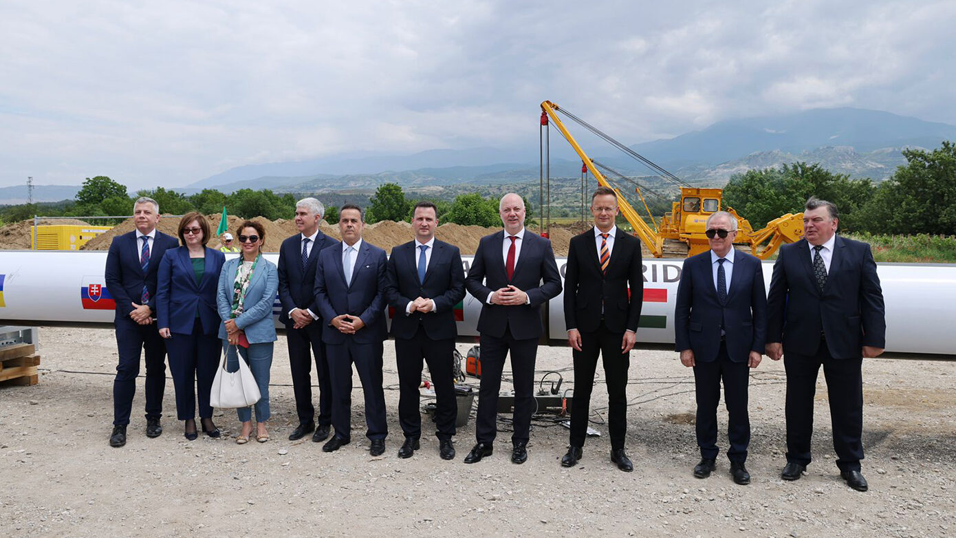 Η Ελλάδα μεταμορφώνει τον ενεργειακό χάρτη ολόκληρης της Ευρώπης: Η στρατηγική σημασία του Κάθετου Διαδρόμου Φυσικού Αερίου