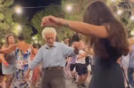 Για ακόμα μια χρονιά ο 92χρονος Γιώργος Κωβαίος χόρεψε συγκινητικά με την αγαπημένη του εγγονή σε πανηγύρι στη Σχοινούσα