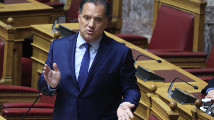 Παρέμβαση Άδωνη Γεωργιάδη για το τραγικό περιστατικό στο Τζάνειο: «Μην σταυρώσουμε τον νοσηλευτή»