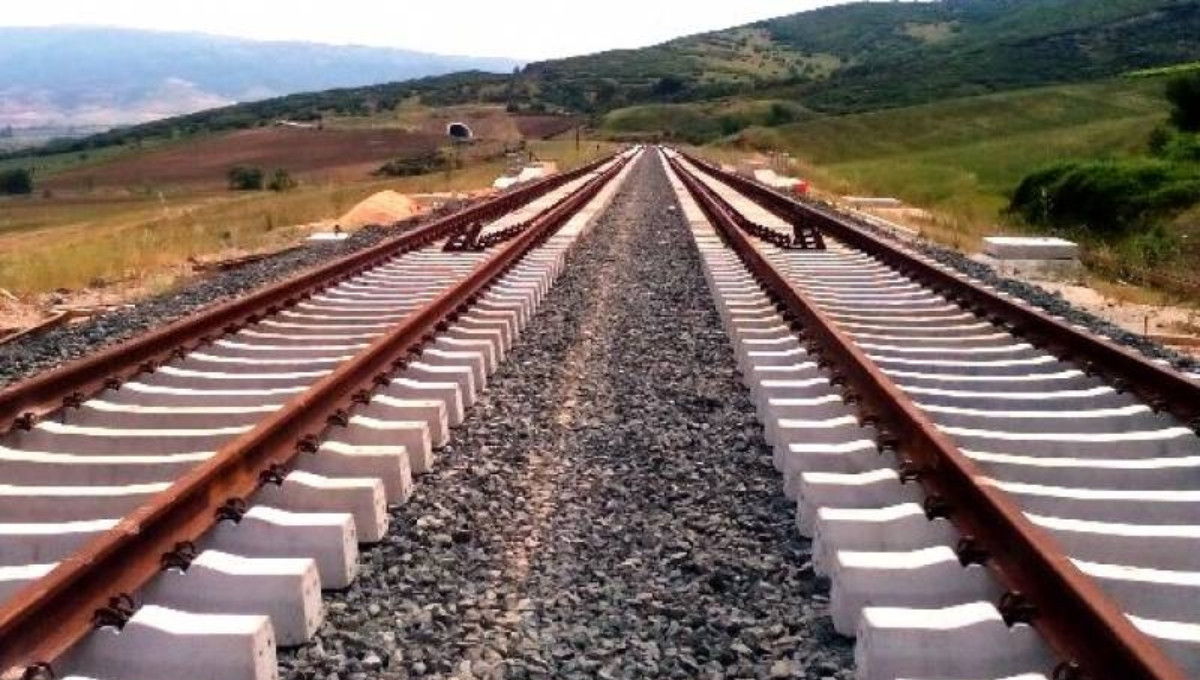 Σε δημόσια διαβούλευση το νομοσχέδιο για τον σιδηρόδρομο