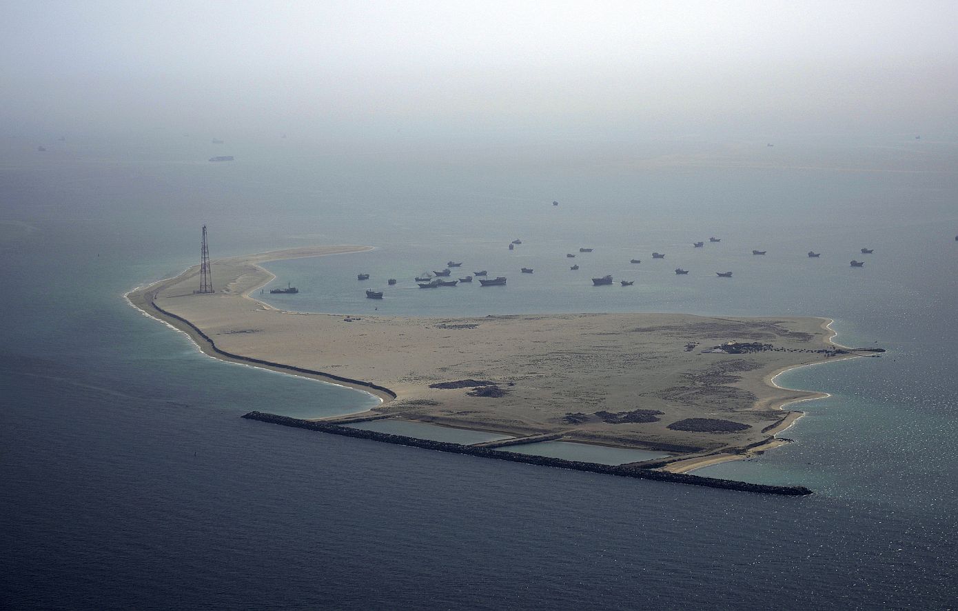 Οι καταστροφικές επιπτώσεις από πιθανό κλείσιμο των Στενών του Ορμούζ