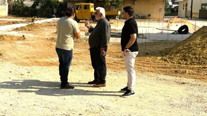 Επιτόπια επίσκεψη Δημάρχου Ήλιδας στο έργο ανάπλασης πλατείας