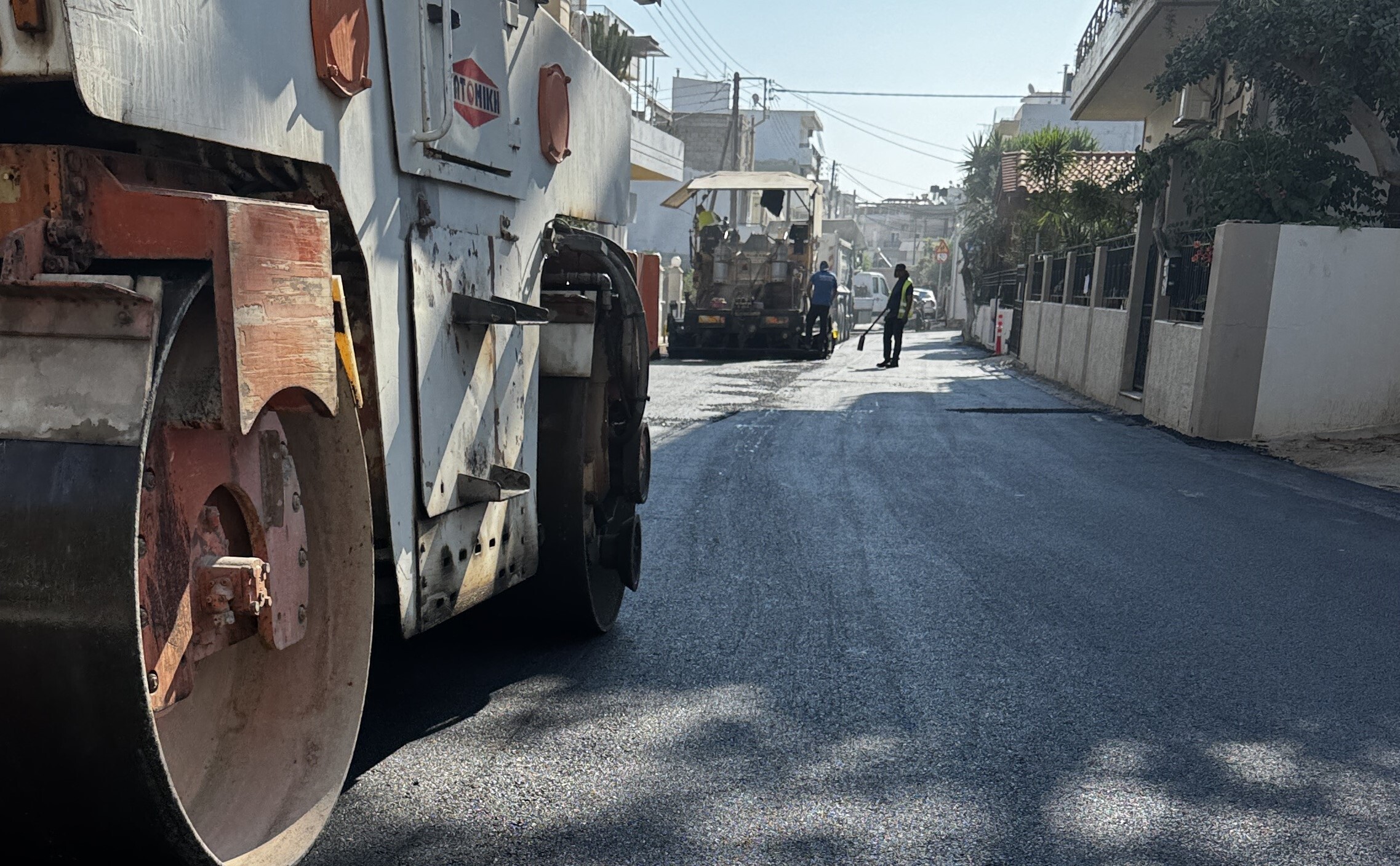 Σε πλήρη ανάπτυξη έργα ασφαλτόστρωσης στην 3η Δημοτική Κοινότητα Ηρακλείου Κρήτης