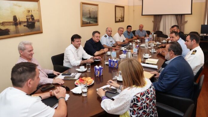 Ο Δήμαρχος Ηρακλείου Κρήτης στη κρίσιμη σύσκεψη για τις μεταναστευτικές ροές