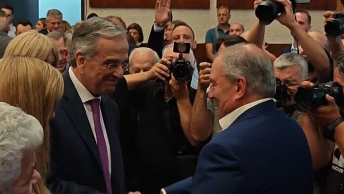 Μύδροι Καραμανλή κατά Ευρωπαϊκής Ένωσης και Τουρκίας – Ηχηρή κοινή εμφάνιση με Σαμαρά στο Πολεμικό Μουσείο