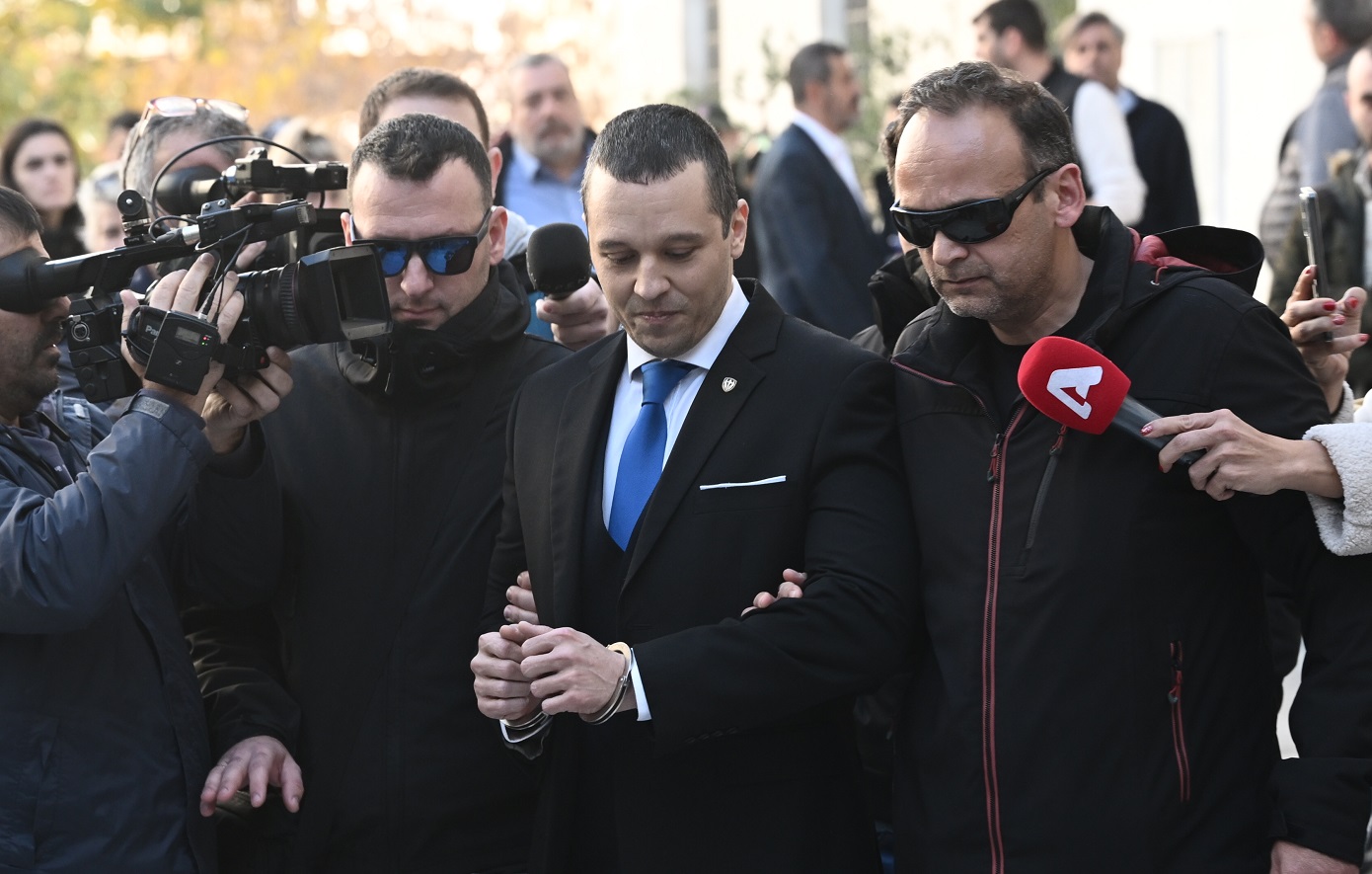 Η εισαγγελέας ζητά την άμεση αποφυλάκιση του Ηλία Κασιδιάρη