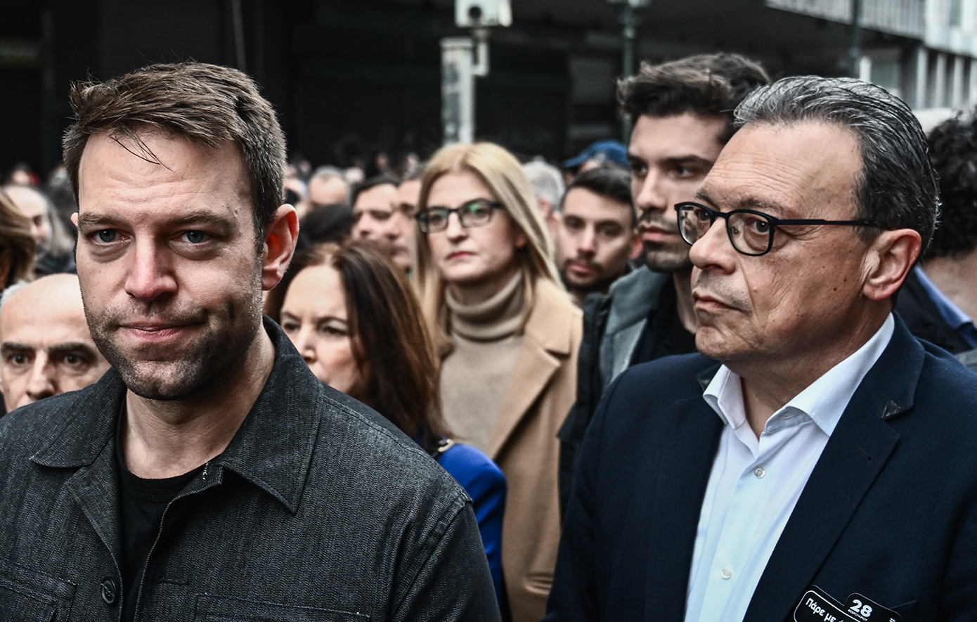 Πολιτικό ναυάγιο για τον ΣΥΡΙΖΑ με την προανακριτική για τα Τέμπη: Ο Κασσελάκης απέσυρε αιφνιδιαστικά τους 6 βουλευτές του