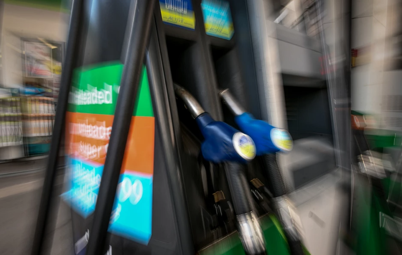 Εξάρθρωση μεγάλου κυκλώματος λαθρεμπορίας καυσίμων: Συνελήφθησαν 5 άτομα, 288.000€ η παράνομη λεία