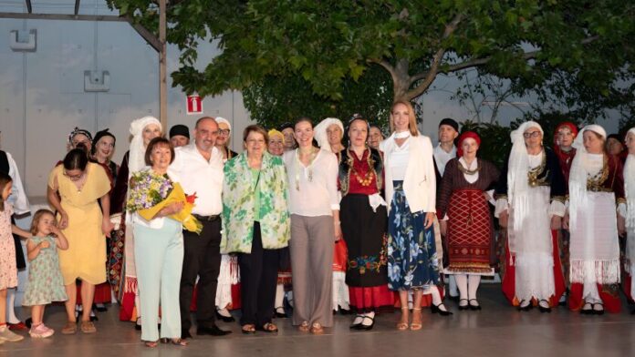 Η Κηφισιά “ζωντάνεψε” στους ρυθμούς του “27ου Σεργιανιού στην Παράδοση”
