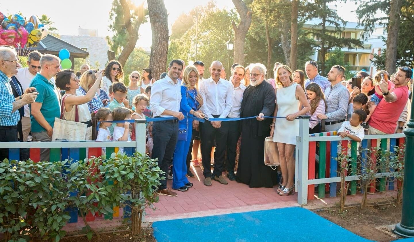 Εγκαινιάστηκε στο Κεφαλάρι η πιο εντυπωσιακή παιδική χαρά της πόλης
