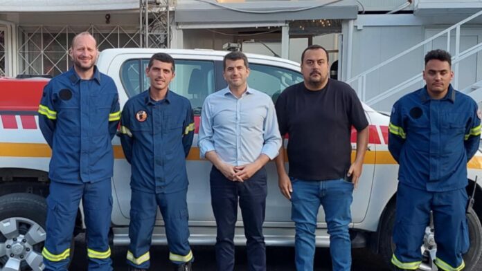 Παραχώρηση υπερσύγχρονου πυροσβεστικού οχήματος από τον Δήμο Κηφισιάς σε εθελοντές