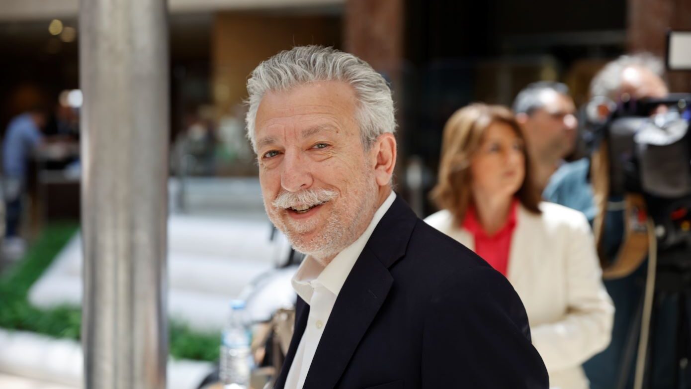 Κοντονής: Μια ετερόκλητη συμμαχία φανατικών, θρησκόληπτων και λαϊκιστών υφαίνει το αφήγημα εσχάτης προδοσίας στα Τέμπη