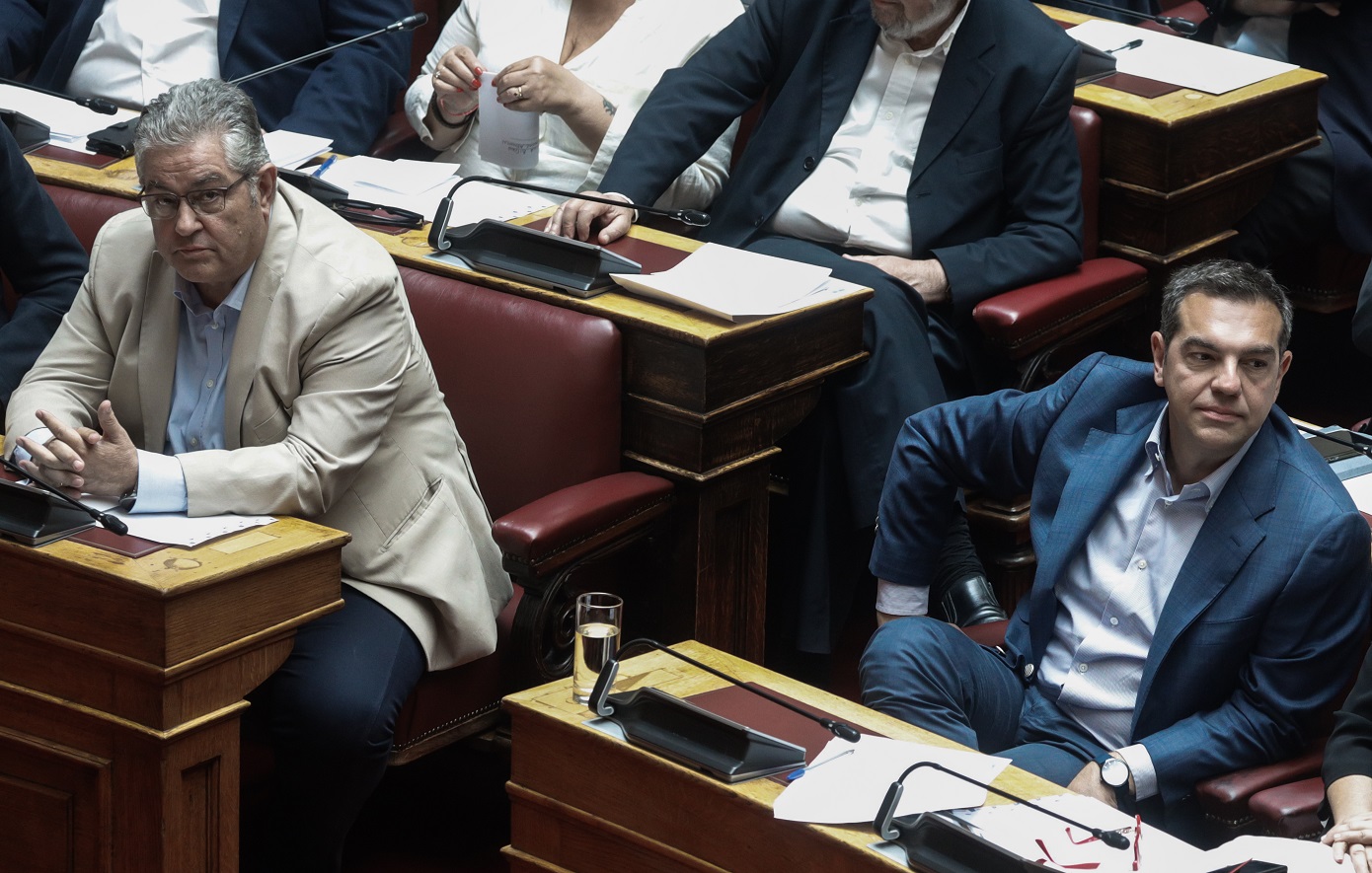 ΚΚΕ δίνει «πράσινο φως» στη δημοσιοποίηση των πρακτικών του συμβουλίου των πολιτικών αρχηγών του 2015 μετά το αίτημα Τσίπρα