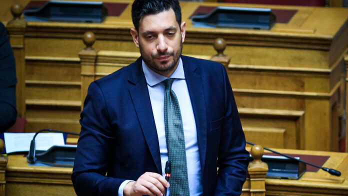 Σύγκρουση Κυρανάκη – Μιλένας Αποστολάκη για τα ταξί: «Λιγότερη ειρωνεία, λιγότερος χαβαλές, περισσότερα ουσιαστικά μέτρα»