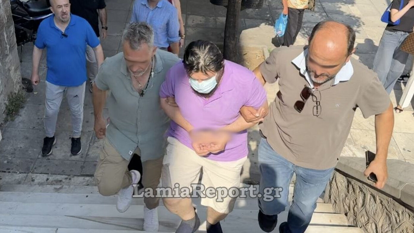 Στα δικαστήρια ο 43χρονος για τη βάναυση δολοφονία του επιχειρηματία στη Λαμία – «Να καείς ζωντανός», ούρλιαξε φίλος του θύματος