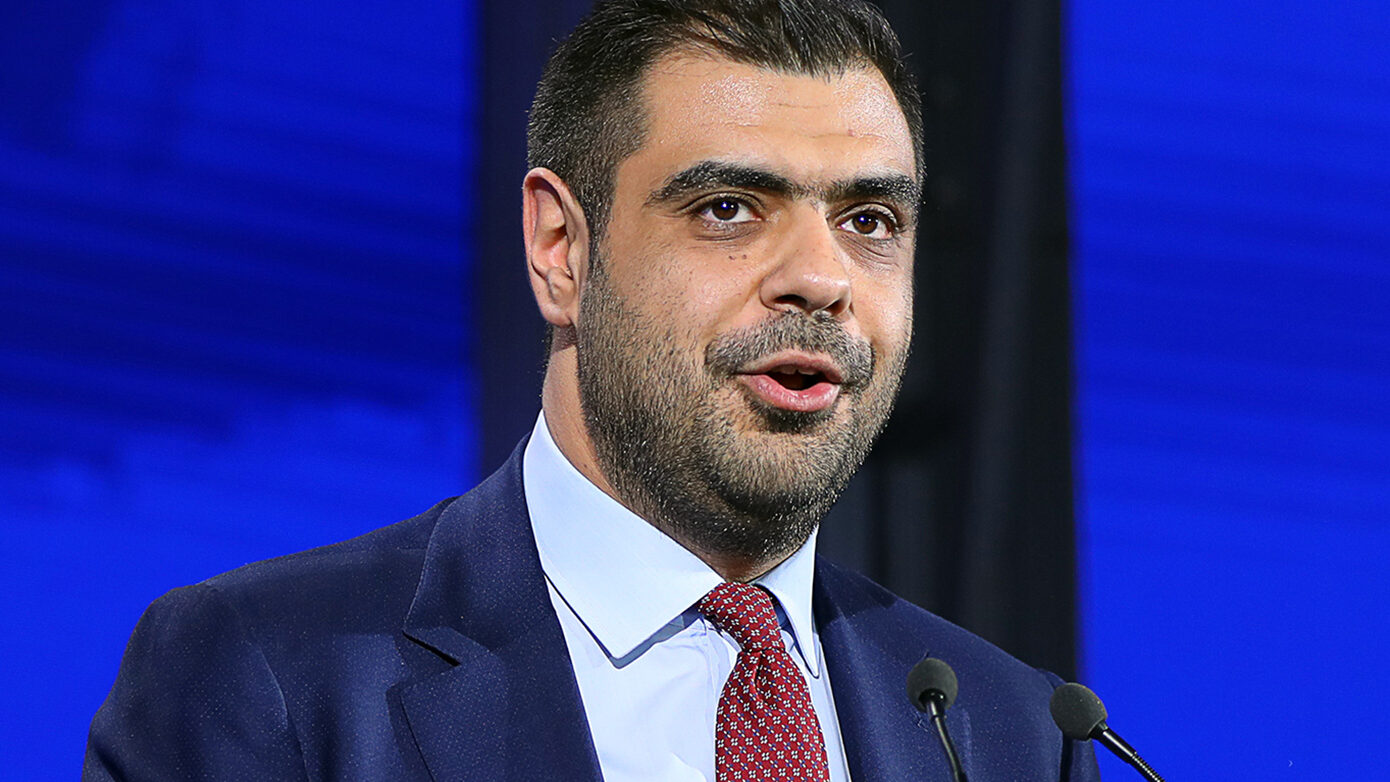 Μαρινάκης – «Briefing για τους πολίτες»: Κρίσιμη πρόκληση η στεγαστική αγωνία