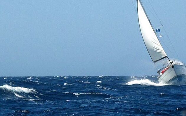 Τέλος καύσωνα: Δροσιά και μελτέμια φέρνουν ανακούφιση στο σκηνικό του καιρού – Παραμένει υψηλός ο κίνδυνος πυρκαγιάς