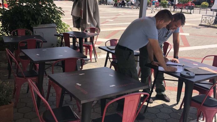 Αυστηρά πρόστιμα σφραγίζουν αυθαίρετες καταλήψεις κοινόχρηστων χώρων στα Μετέωρα