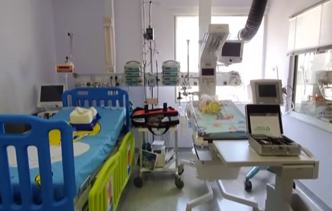 Λάρισα: Διασωληνωμένο 5χρονο αγοράκι με σοβαρές κρανιοεγκεφαλικές κακώσεις – Κατέρρευσε από μεγάλο ύψος