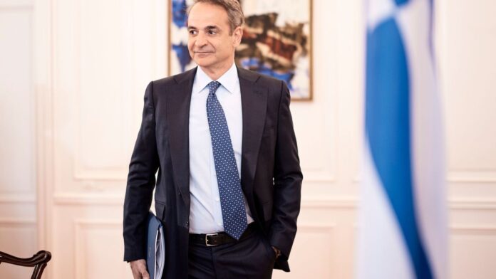 Το ΚΑΤ επισκέφθηκε ο Κυριάκος Μητσοτάκης: «Εδώ είναι το σπίτι μας» του δήλωσε γιατρός που επέστρεψε από την Αγγλία