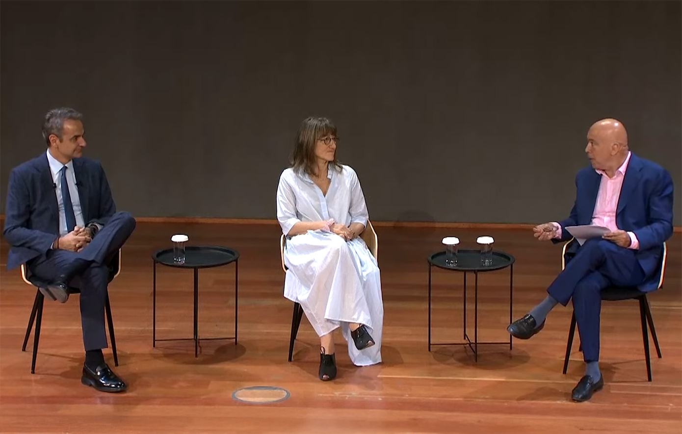 Live η συζήτηση Μητσοτάκη με τη βαρόνη Beeban Kidron «για τα παιδιά στην εποχή της Τεχνητής Νοημοσύνης»